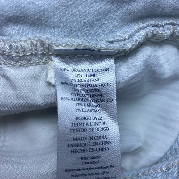 Faherty Light Wash womans cropped Relaxed Jeans - Picture 6 of 6